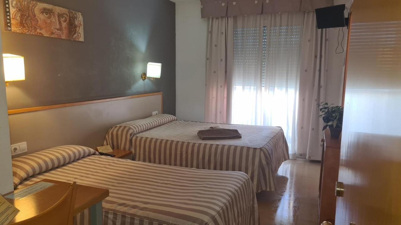 Hotel Cosmos Tarragona Exteriör bild