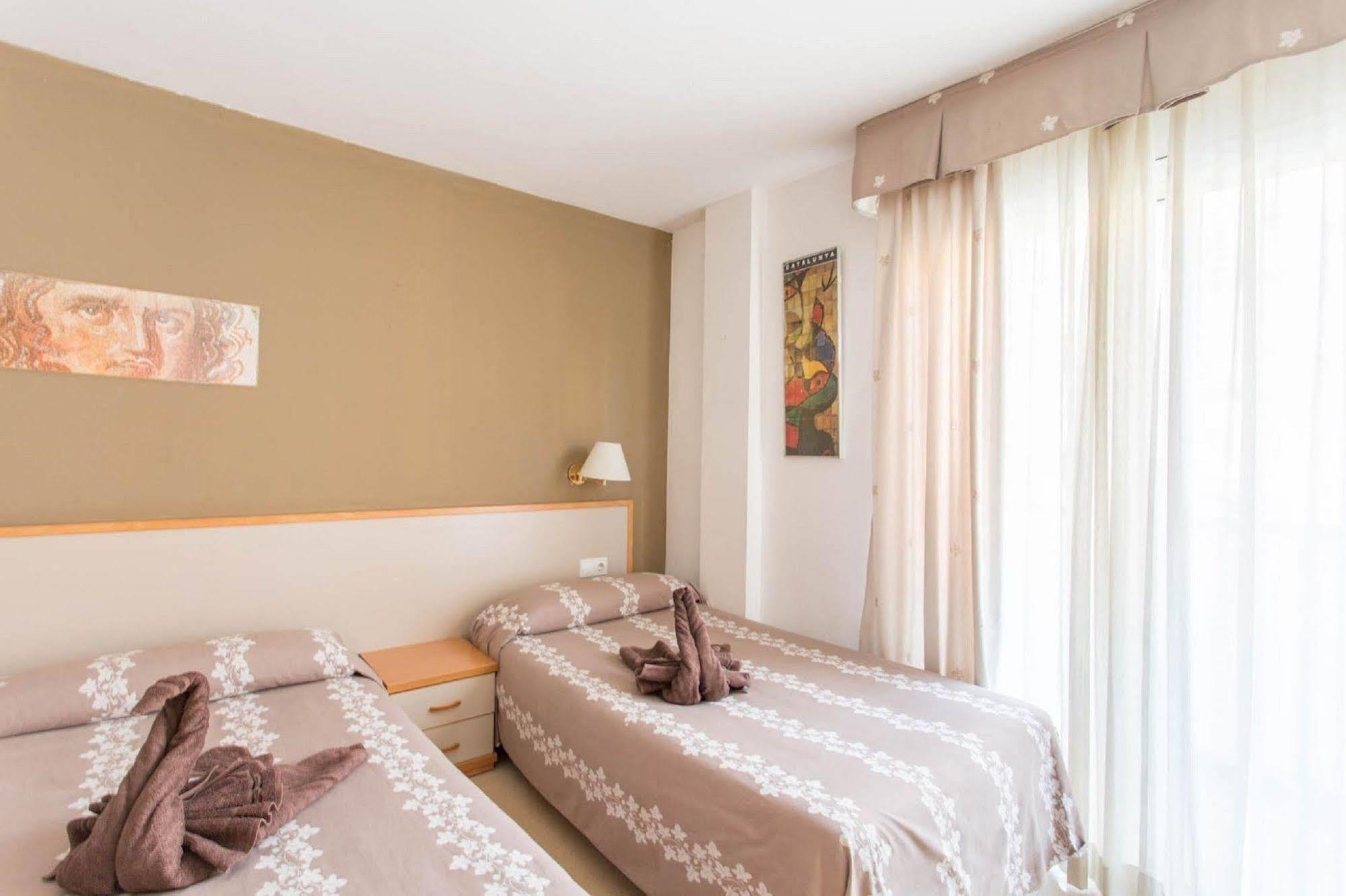 Hotel Cosmos Tarragona Exteriör bild
